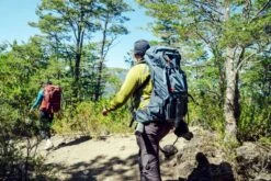 Osprey Farpoint Trek Pack Rugzak - Blauw - 55 Liter 19 Osprey Farpoint Trek Pack Rugzak - Blauw - 55 Liter -Kampeeruitrusting 1267 1900 f22 farpoint trek pack 55 muted space blue o s 10003693 samrouda exp 4 10 24 001