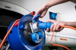 Brennenstuhl Kabelhaspel Garant CEE 25 M 16 Brennenstuhl Kabelhaspel Garant CEE 25 M -Kampeeruitrusting 900 1350 4007123673919 1182690100 a010 others